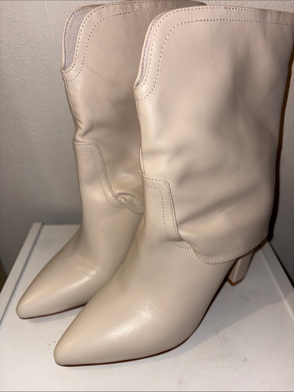 Women's Cream Pointed-Toe Mid-Calf Boots size 6.5